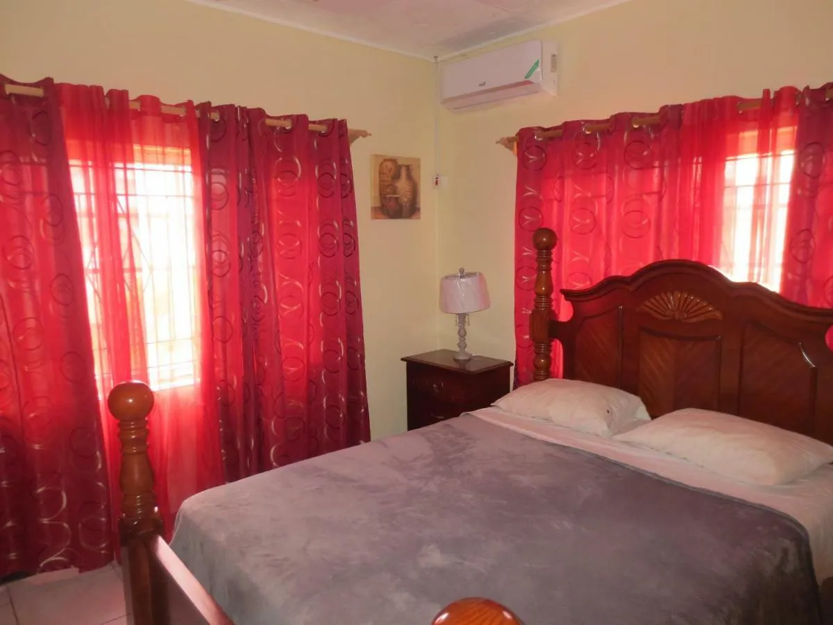 Dom wakacyjny Chateau Yellow Mandeville